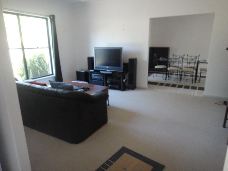 8 North Esk Drive, Seaham NSW 2324