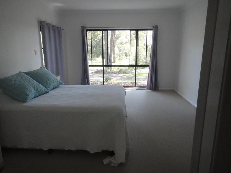 8 North Esk Drive, Seaham NSW 2324