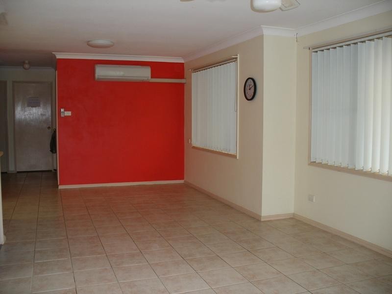 2/21 Hollydeen Ave, Raymond Terrace NSW 2324