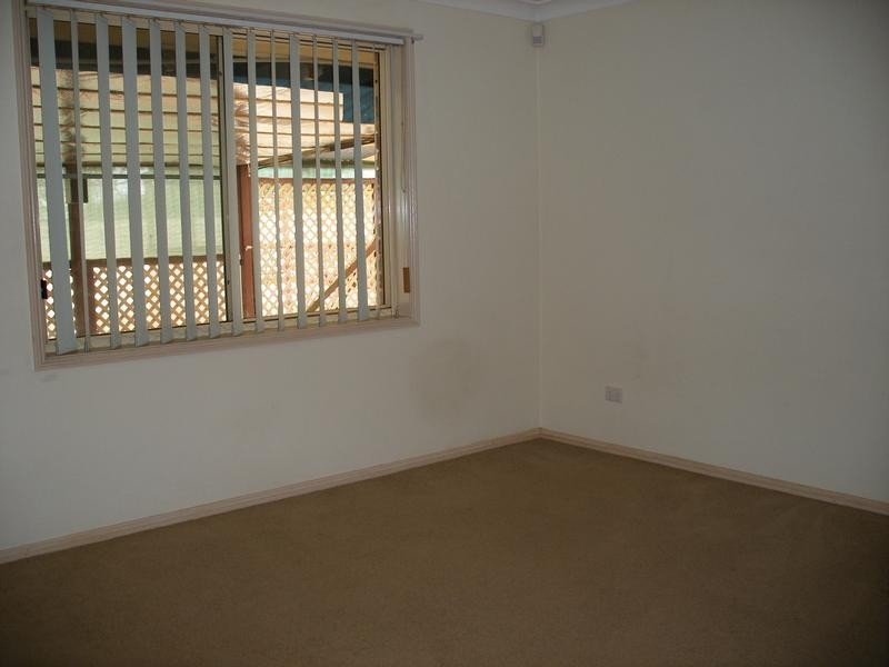 2/21 Hollydeen Ave, Raymond Terrace NSW 2324