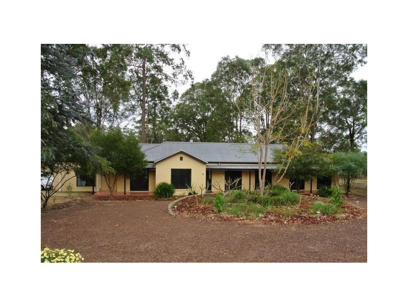 8 North Esk Drive, Seaham NSW 2324