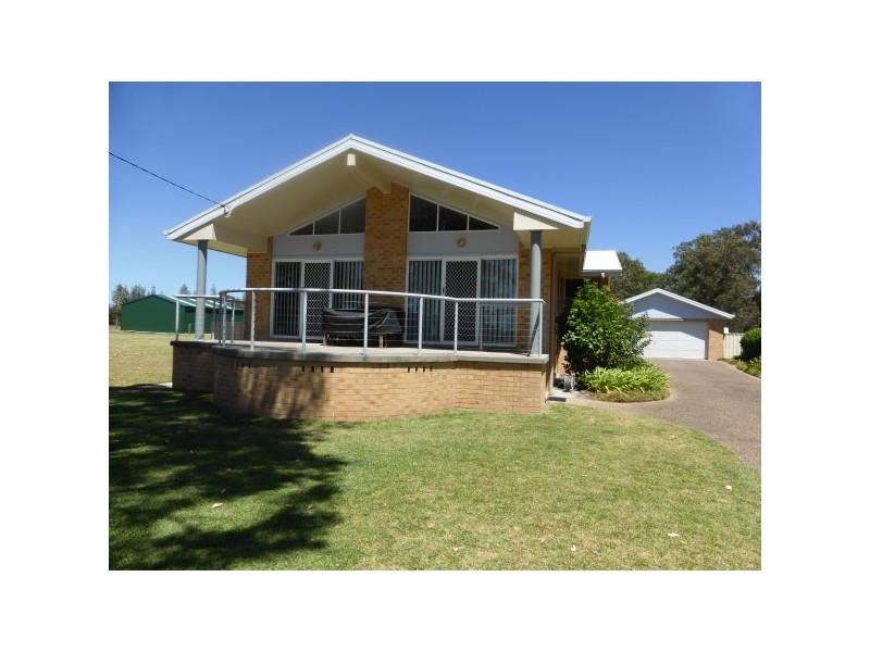 15 Waterfront Road, Swan Bay NSW 2324