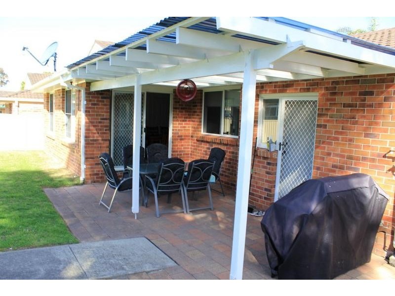 8 Falcon Place, Raymond Terrace NSW 2324