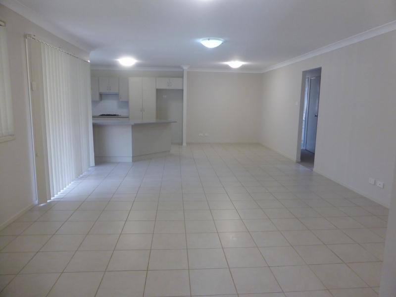 37 Martens Ave, Raymond Terrace NSW 2324