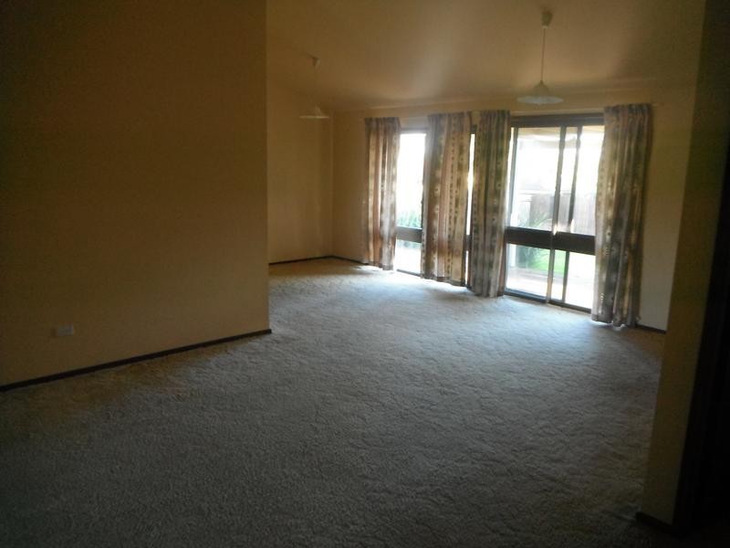 6 Greenslopes Drive, Raymond Terrace NSW 2324