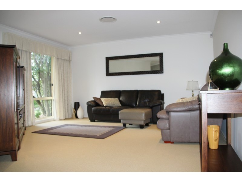 31 Cederwood Crescent, Raymond Terrace NSW 2324