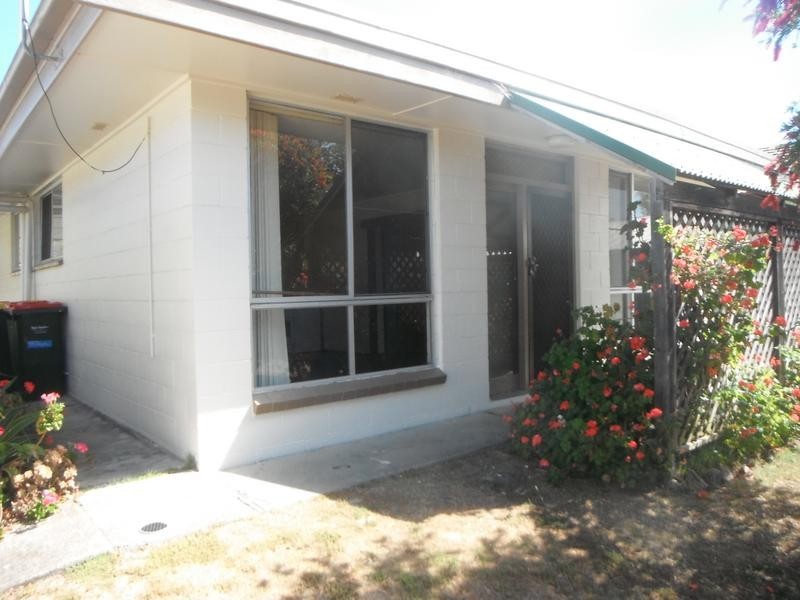 2/13 Meredith Crescent, Raymond Terrace NSW 2324