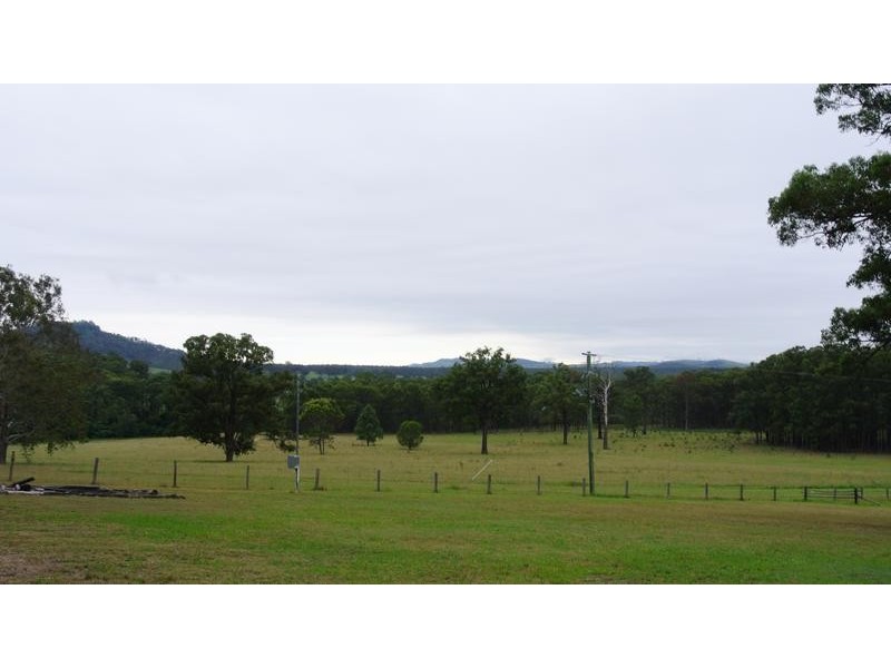 13 Notts Lane, Glen Oak NSW 2320