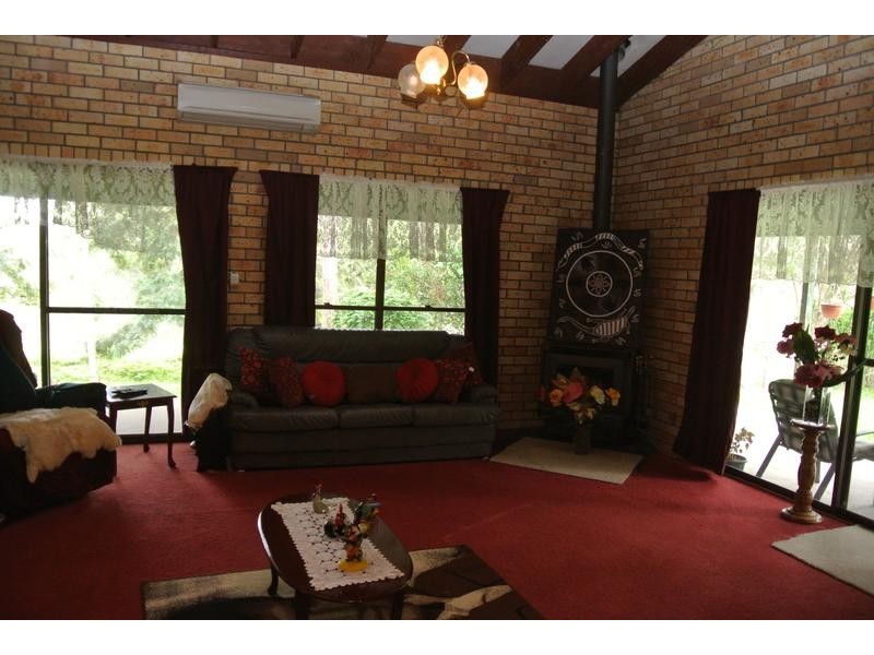 1 Giles Road, Seaham NSW 2324