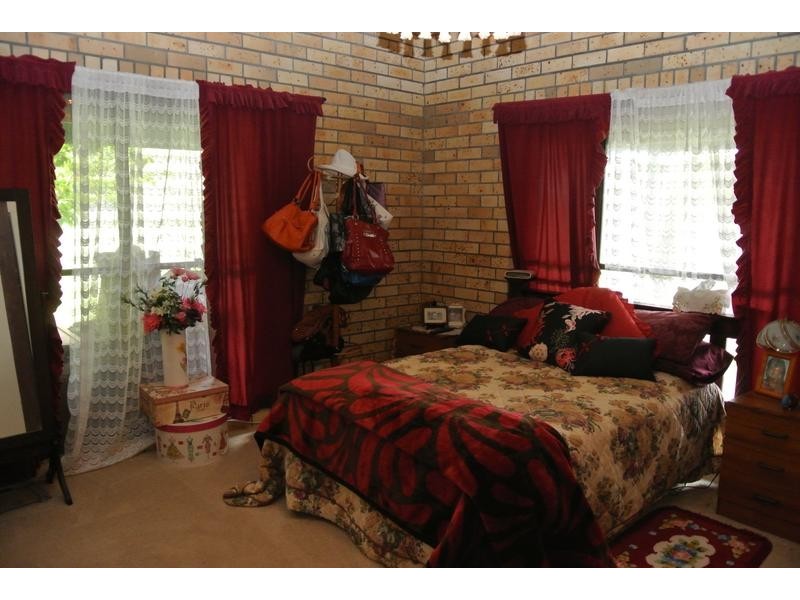 1 Giles Road, Seaham NSW 2324