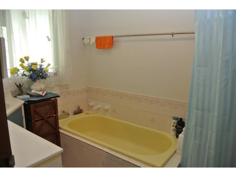 1 Giles Road, Seaham NSW 2324