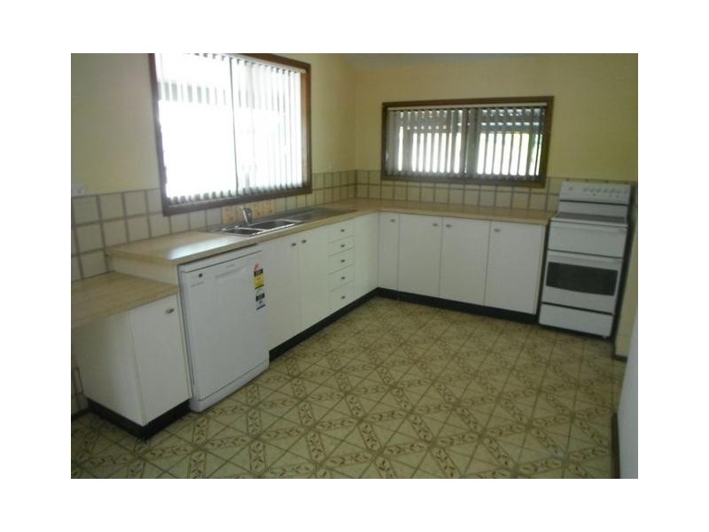 19 Barrie Close, Williamtown NSW 2318