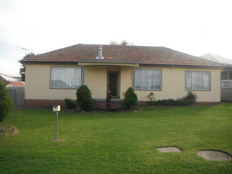 15 Morgan Crescent, Raymond Terrace NSW 2324