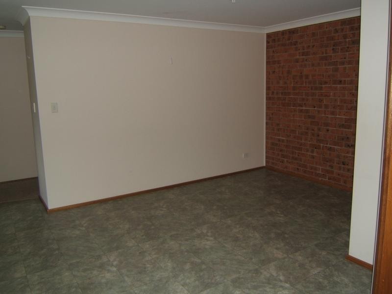 2/110 Port Stephens Street, Raymond Terrace NSW 2324