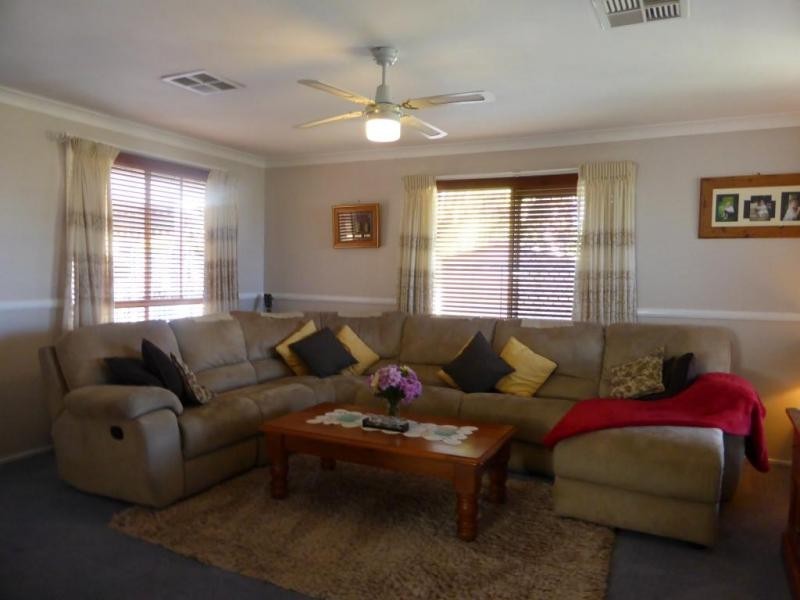 11 Kanwary Close, Raymond Terrace NSW 2324