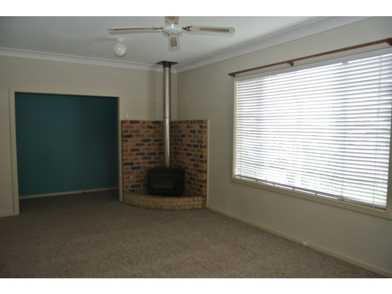 15 Morgan Crescent, Raymond Terrace NSW 2324