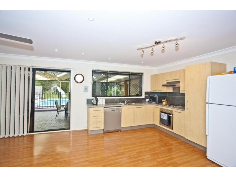 11 Boots Close, Raymond Terrace NSW 2324