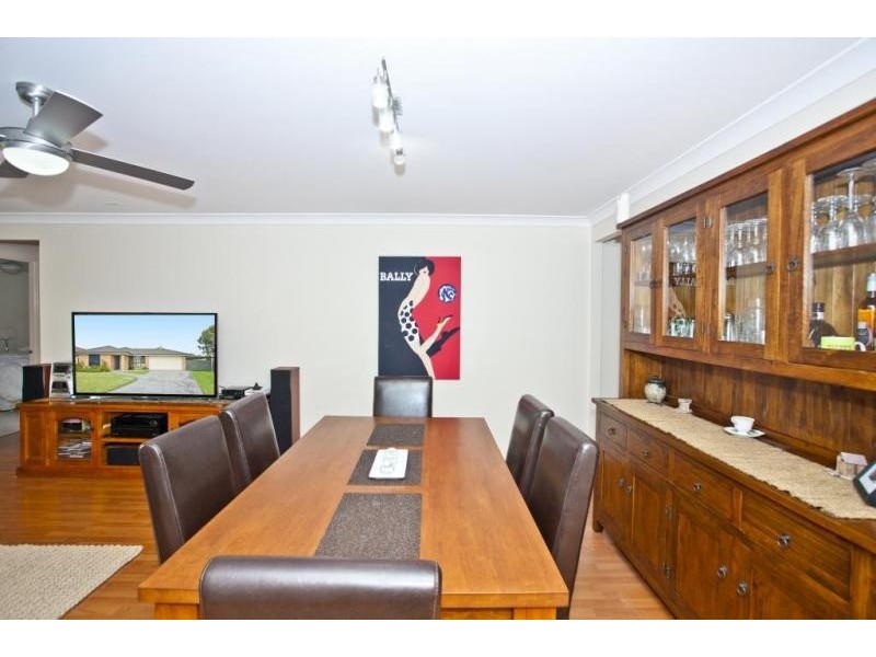 11 Boots Close, Raymond Terrace NSW 2324