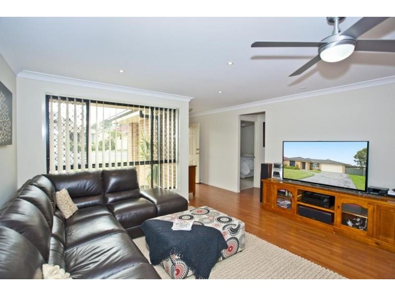 11 Boots Close, Raymond Terrace NSW 2324