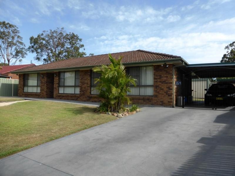 4 Bowman Drive, Raymond Terrace NSW 2324