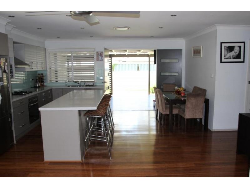 14 Rosemount Drive, Raymond Terrace NSW 2324