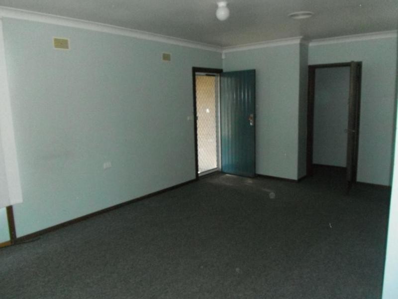 4 Cook Street, Raymond Terrace NSW 2324