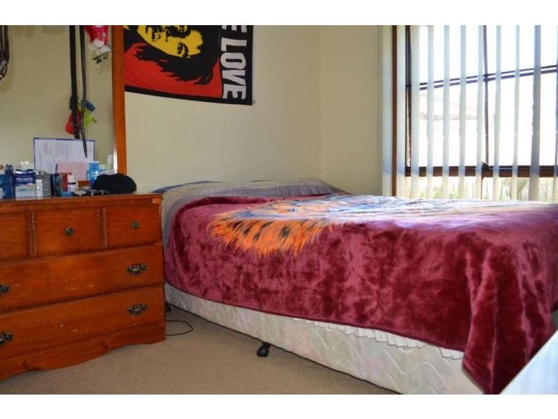 8 Deas Place, Raymond Terrace NSW 2324