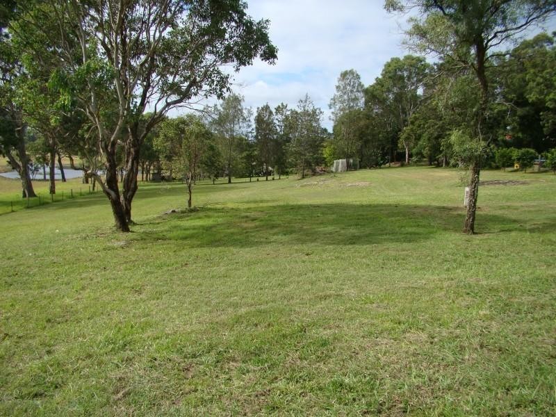 2 Warren Street, Seaham NSW 2324