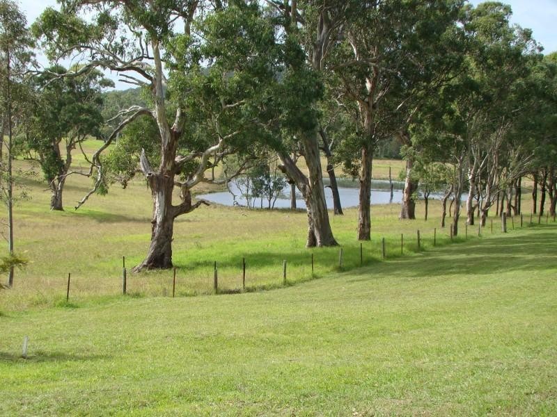 2 Warren Street, Seaham NSW 2324