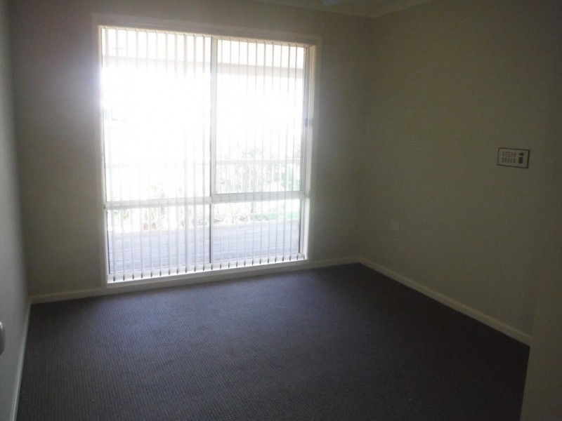 2 Swan Street, Raymond Terrace NSW 2324