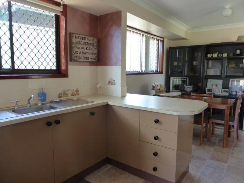 16 Deas Place, Raymond Terrace NSW 2324