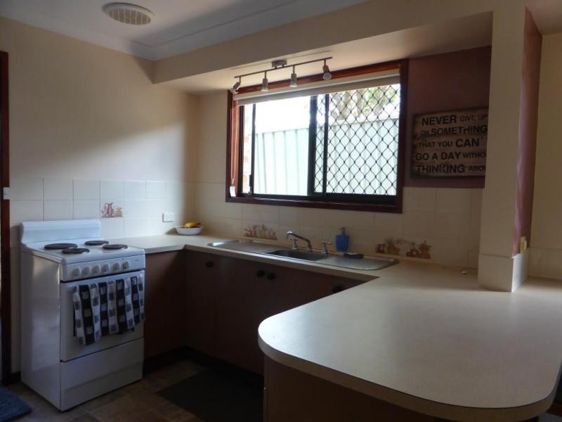 16 Deas Place, Raymond Terrace NSW 2324