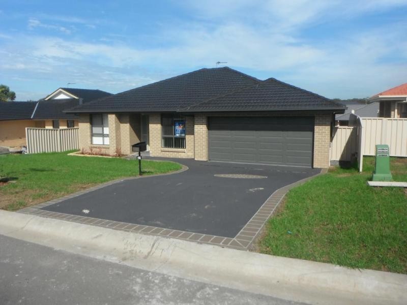 24 Closebourne Way, Raymond Terrace NSW 2324