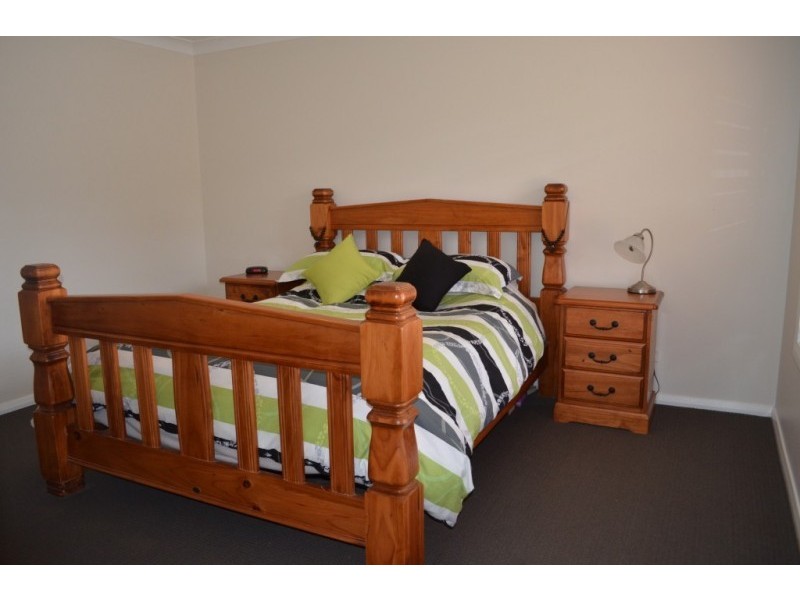 4 Meehan Road, Raymond Terrace NSW 2324