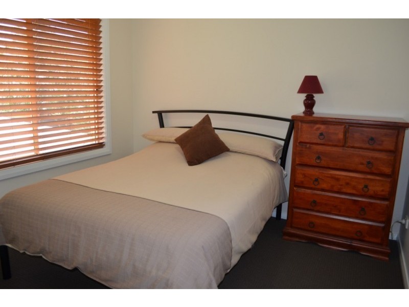 4 Meehan Road, Raymond Terrace NSW 2324