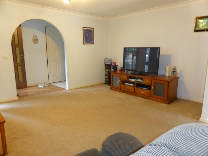 1 Luskin Close, Raymond Terrace NSW 2324