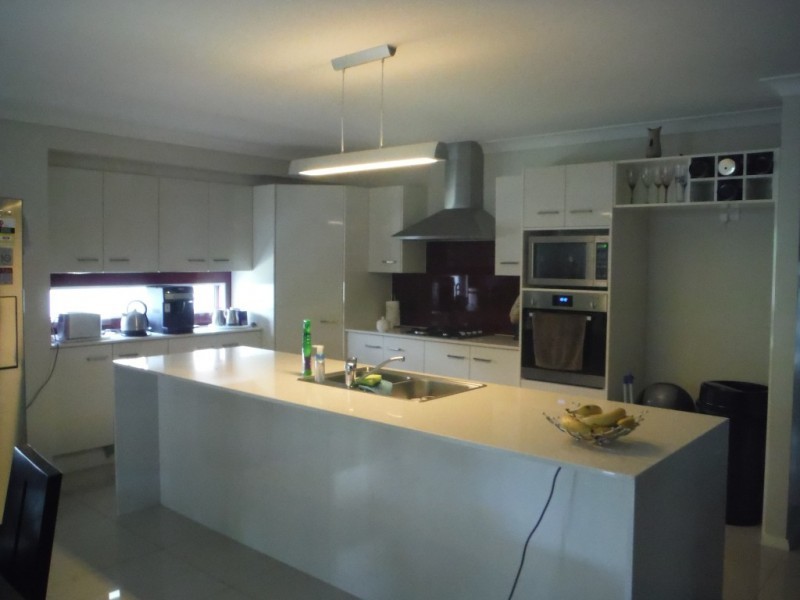 17 Rushland Drive, Fern Bay NSW 2295