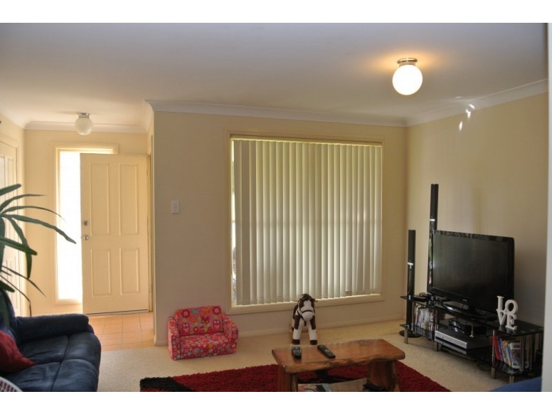 2/36 Gwen Parade, Raymond Terrace NSW 2324