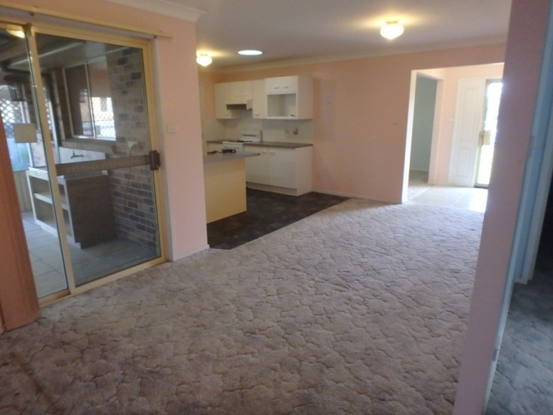 5 Belmore Place, Raymond Terrace NSW 2324