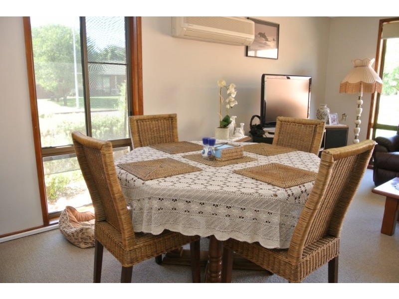 4 Katherine Close, Raymond Terrace NSW 2324