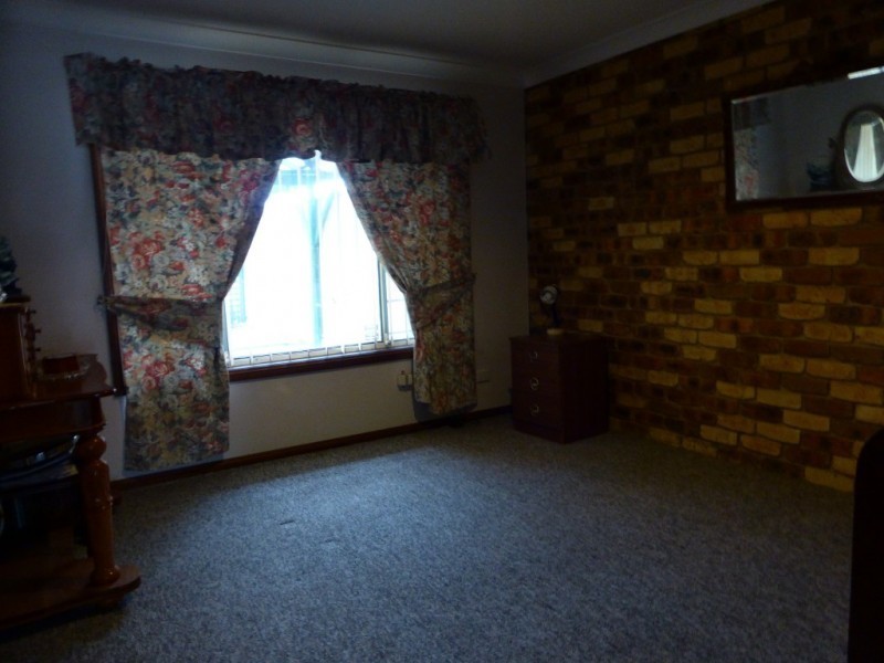 1/54 Benjamin Lee Drive, Raymond Terrace NSW 2324