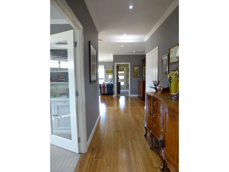 15 Replica Close, Raymond Terrace NSW 2324