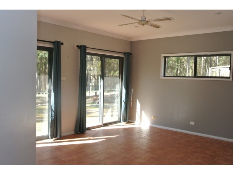 35 Winston Road, Eagleton NSW 2324