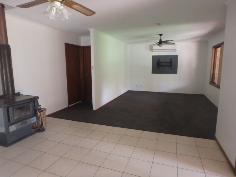 8 Greenslopes Drive, Raymond Terrace NSW 2324