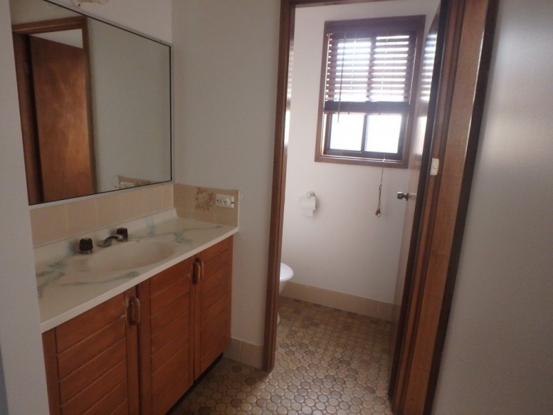 8 Greenslopes Drive, Raymond Terrace NSW 2324