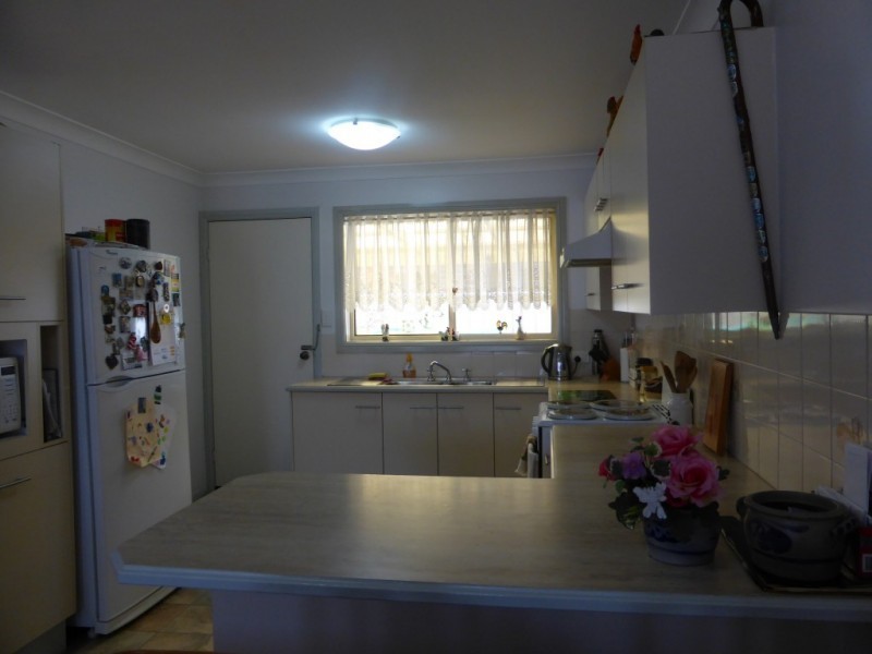 2/11 Benjamin Lee Drive, Raymond Terrace NSW 2324