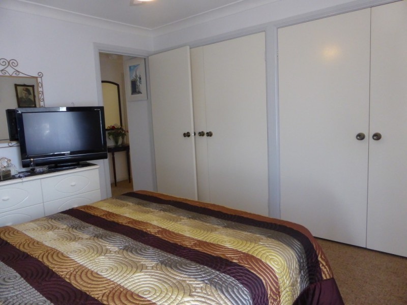 2/11 Benjamin Lee Drive, Raymond Terrace NSW 2324