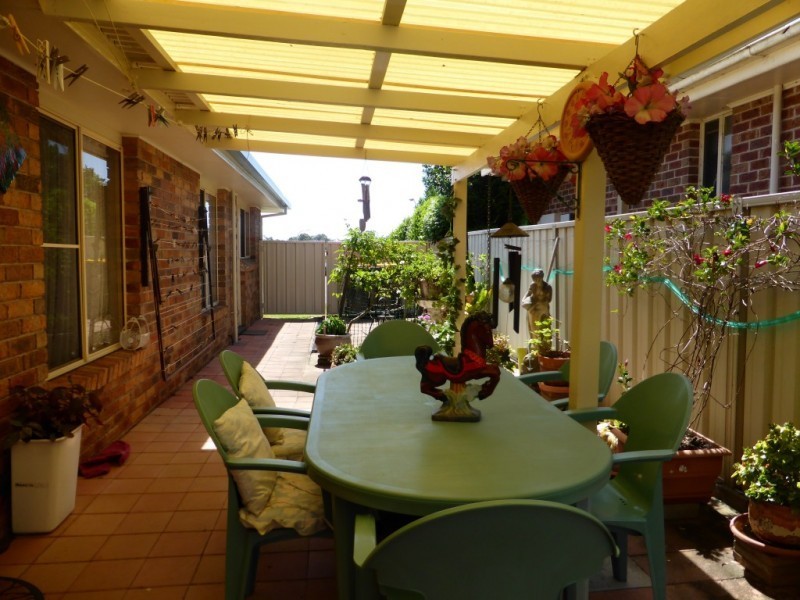 2/11 Benjamin Lee Drive, Raymond Terrace NSW 2324