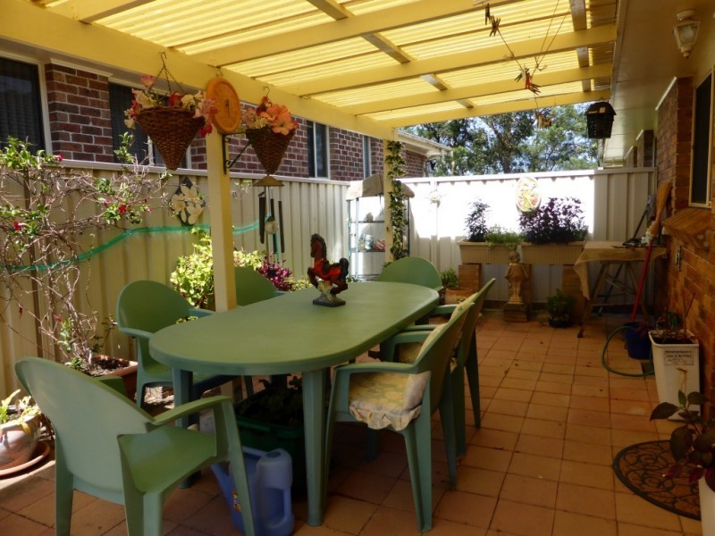 2/11 Benjamin Lee Drive, Raymond Terrace NSW 2324