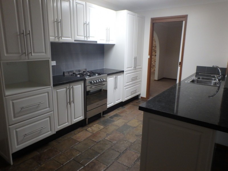 6 Artell Close, Raymond Terrace NSW 2324